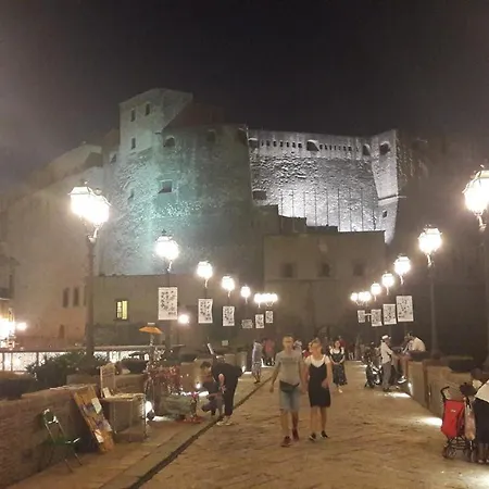 Oda ve Kahvaltı La Bella Napoli