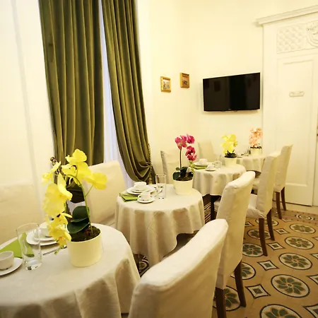 La Bella 4* Neapel
